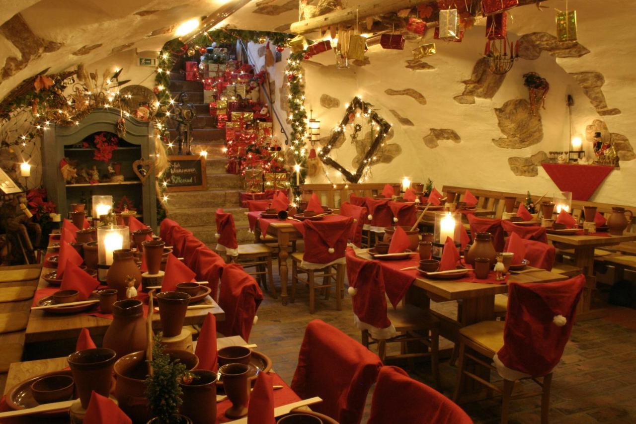 Landgasthaus "Zum Engel" Neuleiningen Exterior photo